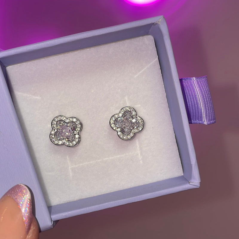Clover Studs