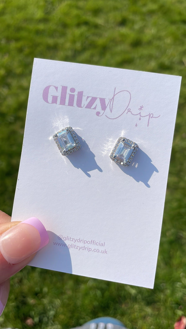 Olesya Studs