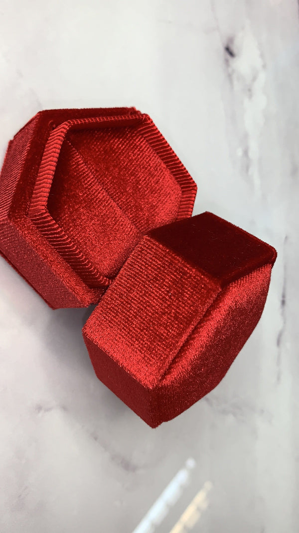Luxe Ruby Ring Box