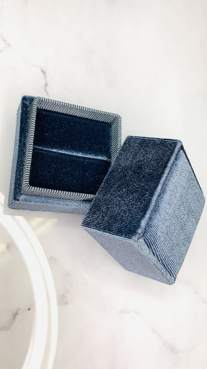 Square Luxe Grey Ring Box
